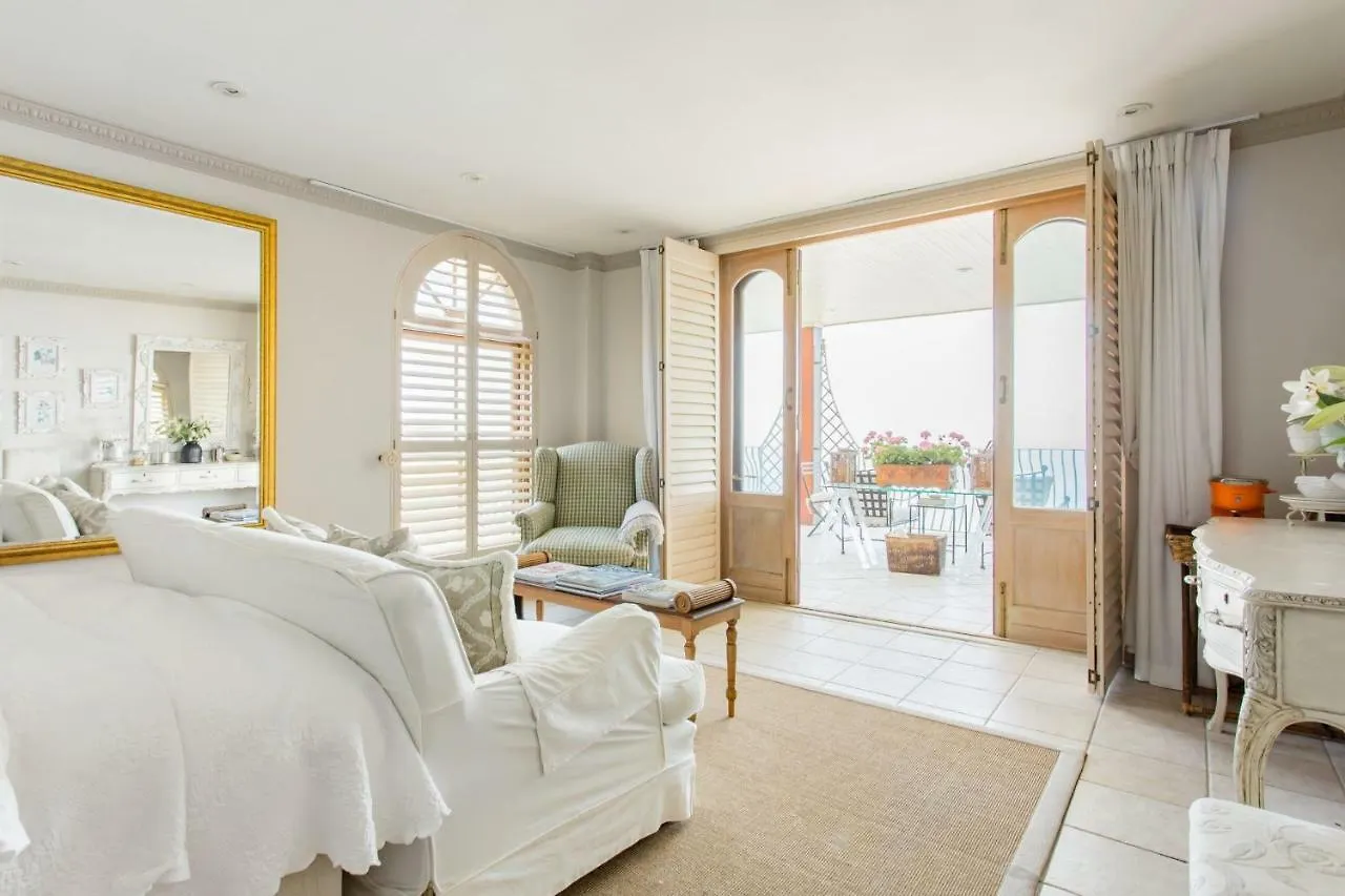 Villa Del Mar: Luxurious Sea View Suite in Bantry Bay Cape Town 0*,  South Africa